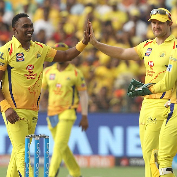 சிறந்த பெளலிங் படையை சிக்சர்களால் சிதறடித்த சி.எஸ்.கே.! #CSKvSRH