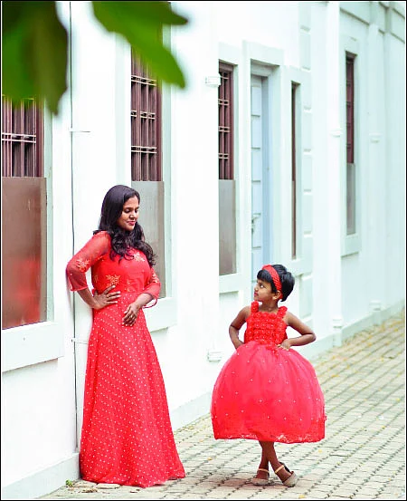மாம் & மீ