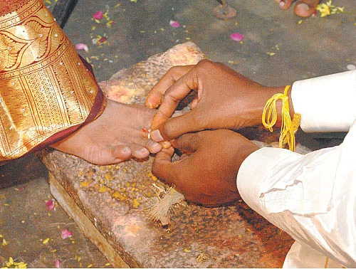 ஜாதக பொருத்தம் பார்ப்பதில் பலன் உண்டா ?
