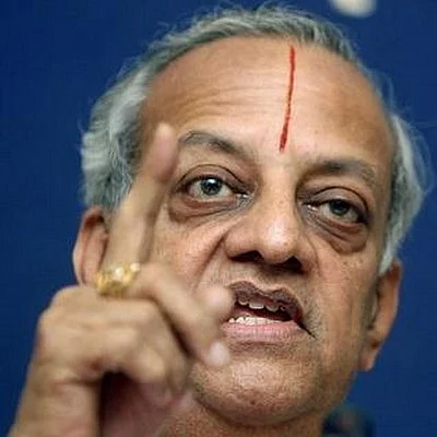 புகார் கொடுக்க தி.மு.கவுக்கு தகுதி இருக்கிறதா? -கொந்தளிக்கும் கோபாலசுவாமி