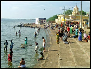 அருள் பொங்கும் ஆடி அமாவாசை!