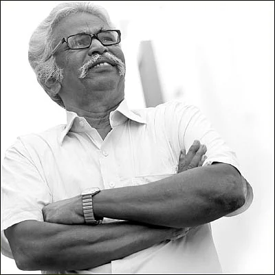 “தேசியக் கட்சிகள் செய்யவேண்டியதை திராவிடக் கட்சிகளே செய்துவிடுகின்றன!”