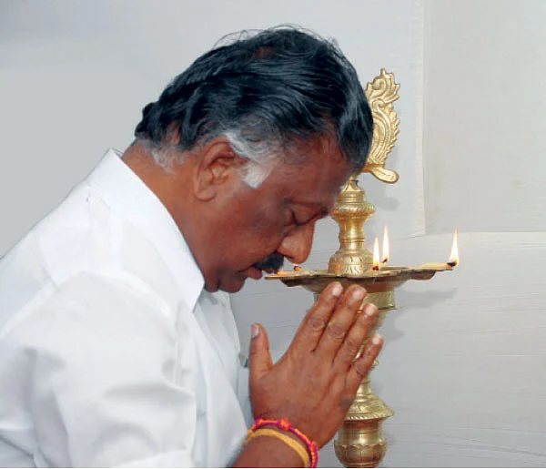 VIKATAN NOW