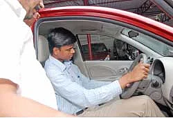 பழைய கார் வாங்குவது லாபமா?