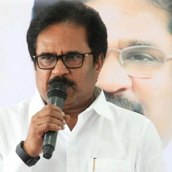 தங்களை வளப்படுத்திக் கொள்வதிலேயே குறியாக இருக்கிறார்கள்! திருநாவுக்கரசர் காட்டம்