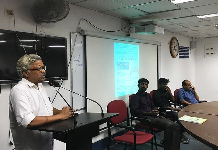 `நாங்கள் இங்கே இறப்பதற்காக வரவில்லை' - 3 ஆண்டுகள் கழித்தும் நீதிகேட்டு ஒலிக்கும் ரோகித் வெமுலாவின் குரல்