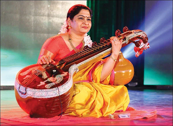 “வீணைதான் என் முதல் அடையாளம்!’’ - மீரா கிருஷ்ணன்