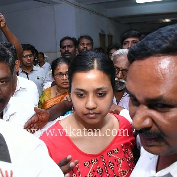 ``ஷோபியா விவரம் தெரியாத பெண்ணல்ல!'' - பேட்டியெடுத்த வழக்கறிஞரின் கருத்து #VikatanExclusive