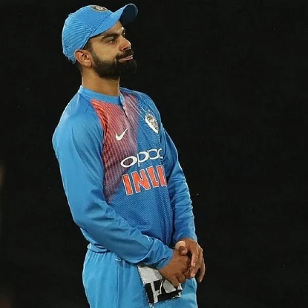 `விராட் கோலி, எங்களுக்காக இதைச் செய்யுங்கள்!’ - பாகிஸ்தான் ரசிகர்களின் கோரிக்கை