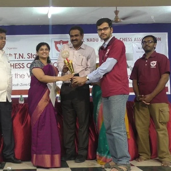 மாற்றுத் திறனாளிகளுக்கான சதுரங்கப் போட்டியில் விருதுநகர் இளைஞர் முதலிடம்!