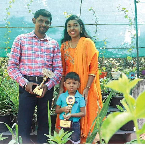 கொஞ்சம் மூலிகைகள் + கொஞ்சம் காய்கறிகள் - நிறைவான ஆரோக்கியம்!