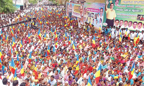 29 ஆயிர்ம் கோடிக்கு குடிக்க வேண்டும் என்பதுதான் இலக்கா?