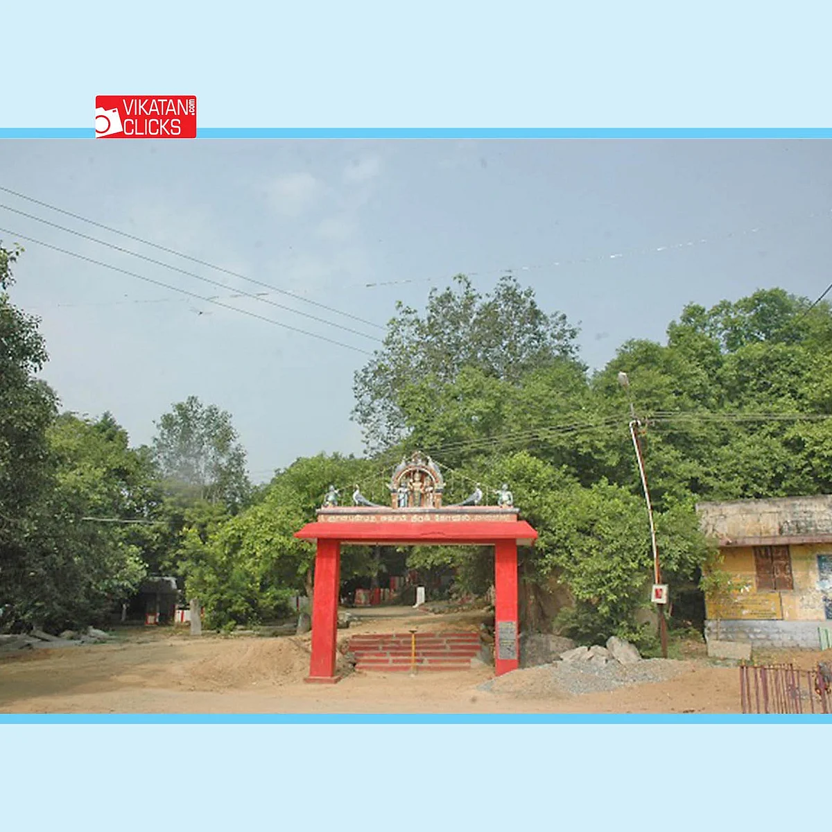குன்றுதோறும் ஆடிவரும் குமர வடிவேலன்... ஞானமலை முருகன்! #VikatanPhotoStory