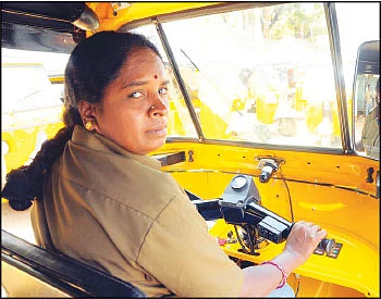 'பெண்ணாக பிறப்பது சாபம்'... நிரூபிக்கும் பொதுக்கழிப்பிடங்கள்!