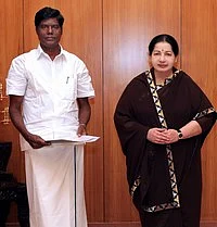 ஜெயலலிதாவை சந்தித்த தே.மு.தி.க எம்.எல்.ஏ கட்சி பதவி பறிப்பு!