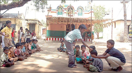 கிராமத்து விளையாட்டு !