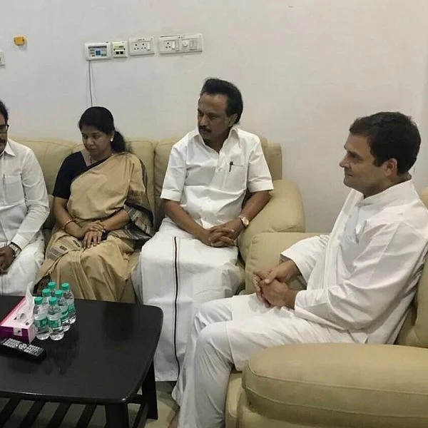 காவேரி மருத்துவமனையில் ராகுல் காந்தி! - பரபரப்பான 10 நிமிடங்கள்