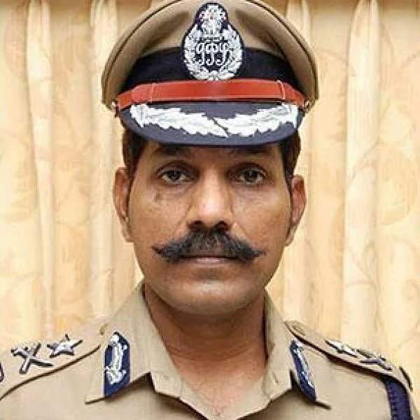"நிழலையும் சந்தேகித்தால்தான் நிஜ போலீஸ் !" வேட்டையாடு விளையாடு - பகுதி 25