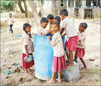 மகிழ்ச்சியின் விலை பத்து ரூபாய்க்குள்தான்!