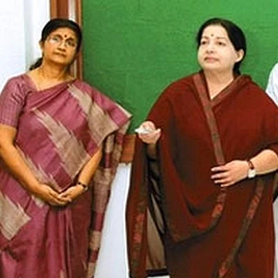 ‘சசிகலா அனுப்புமுன் நாமே விலகுவோம்..!’ ஜெயலலிதா அபிமானிகளின் விலகல் பின்னணி