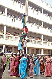 விஷ் யூ ஹேப்பி நியூ இயர்...