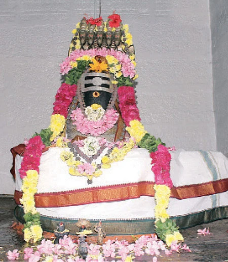 12 ராசி அன்பர்களும் வழிபட உகந்த கோயில்...