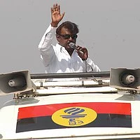 இராப்பகலா குடிக்கிறதா சொல்றவங்கதான் ஊத்திக்கொடுத்தாங்க: விஜயகாந்த் ஆவேசம்