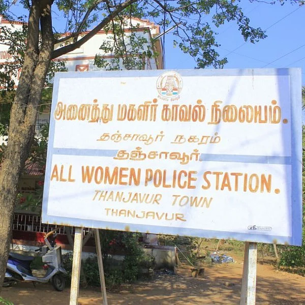 கதிராமங்கலம் மக்களைச் சந்திக்கச் சென்ற சேலம் மாணவி வளர்மதி தஞ்சாவூரில் கைது!