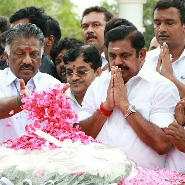 “யாருக்கும் வெட்கமில்லை...!”- சாமானியன் பார்வையில் தமிழக அரசியல் #ADMKMerger