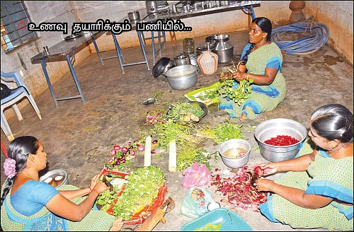 வீட்டுத்தோட்ட காய்கறியில் உன்னத உணவகம்! - நிஜத்தில் ‘36 வயதினிலே’
