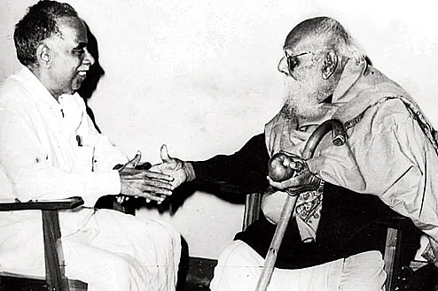 நாம் அண்ணாவை மட்டும் புதைக்கவில்லை...!