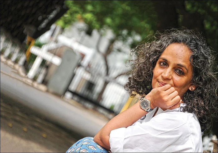 மகளிர் தினச் சிறப்பு விகடன் போஸ்ட்: பெண்களின் உலகம்!
