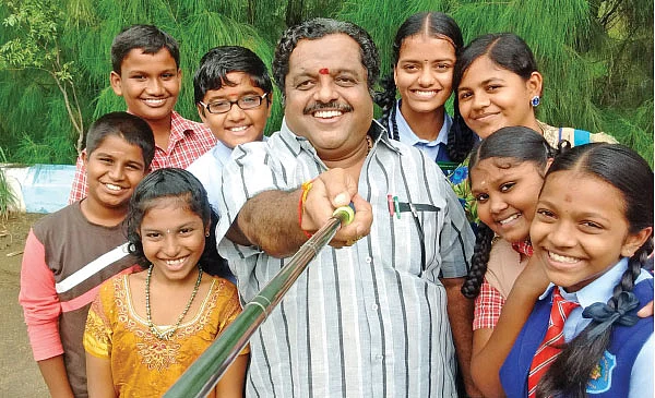 "இசையும் மருத்துவமும் இரண்டு கண்கள்!"