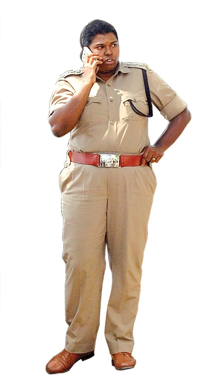 பொறுப்பைத் தட்டிக்கழிக்கிறதா சி.பி.ஐ? - மீண்டும் சூடுபிடிக்கும் விஷ்ணுப்ரியா தற்கொலை வழக்கு...