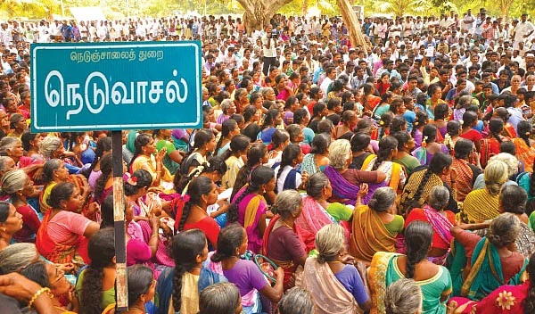 ஒடுக்க வருகிறது உளவுத்துறை... முடிக்க நினைக்கும் பி.ஜே.பி... முழக்கமிடும் மக்கள்!