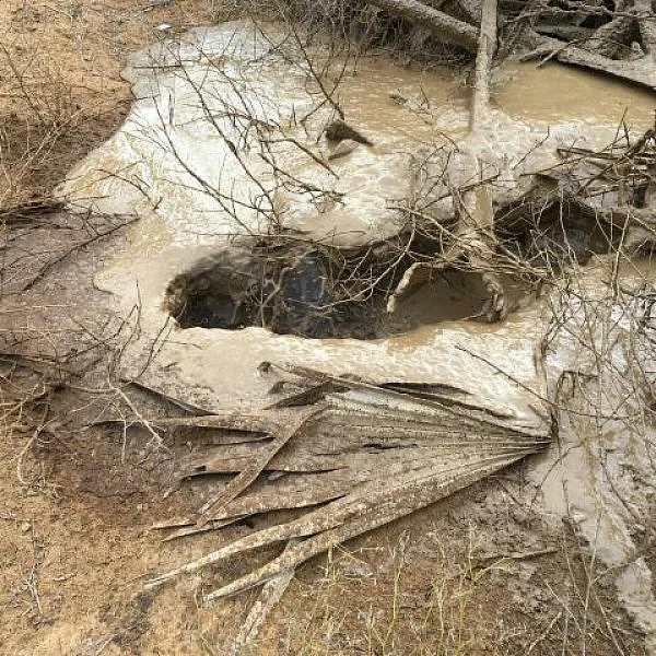 ராமநாதபுரம் அருகே எரிவாயுக்குழாயில் உடைப்பு! - கிராம மக்கள் பதற்றம்