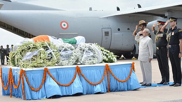 அப்துல்கலாம் உடலுக்கு ஜனாதிபதி, பிரதமர் நேரில் அஞ்சலி!