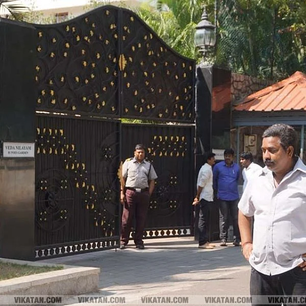 ஓராண்டுக்குப் பின் ஜெயலலிதா அறை திறப்பு!