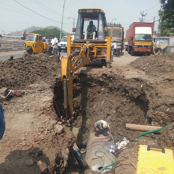 குடிநீர் குழாயில் உடைப்பு ஏற்பட்டு 9 மாதங்களாகியும் சரிசெய்யப்படாத நிலை! சேலம் மாநகராட்சி அவலம்