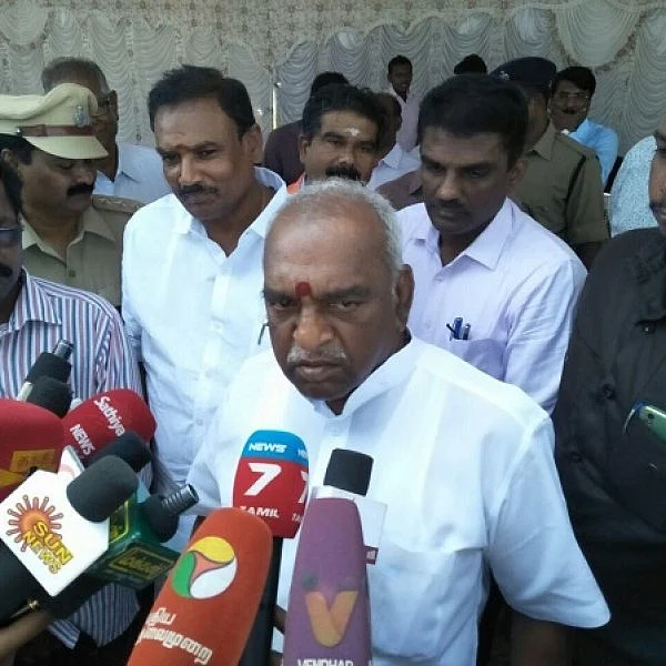 `மோடியைப்போல் தமிழுக்கு முக்கியத்துவம் அளித்தவர்கள் யாரும் இல்லை' - சொல்கிறார் பொன்.ராதாகிருஷ்ணன்