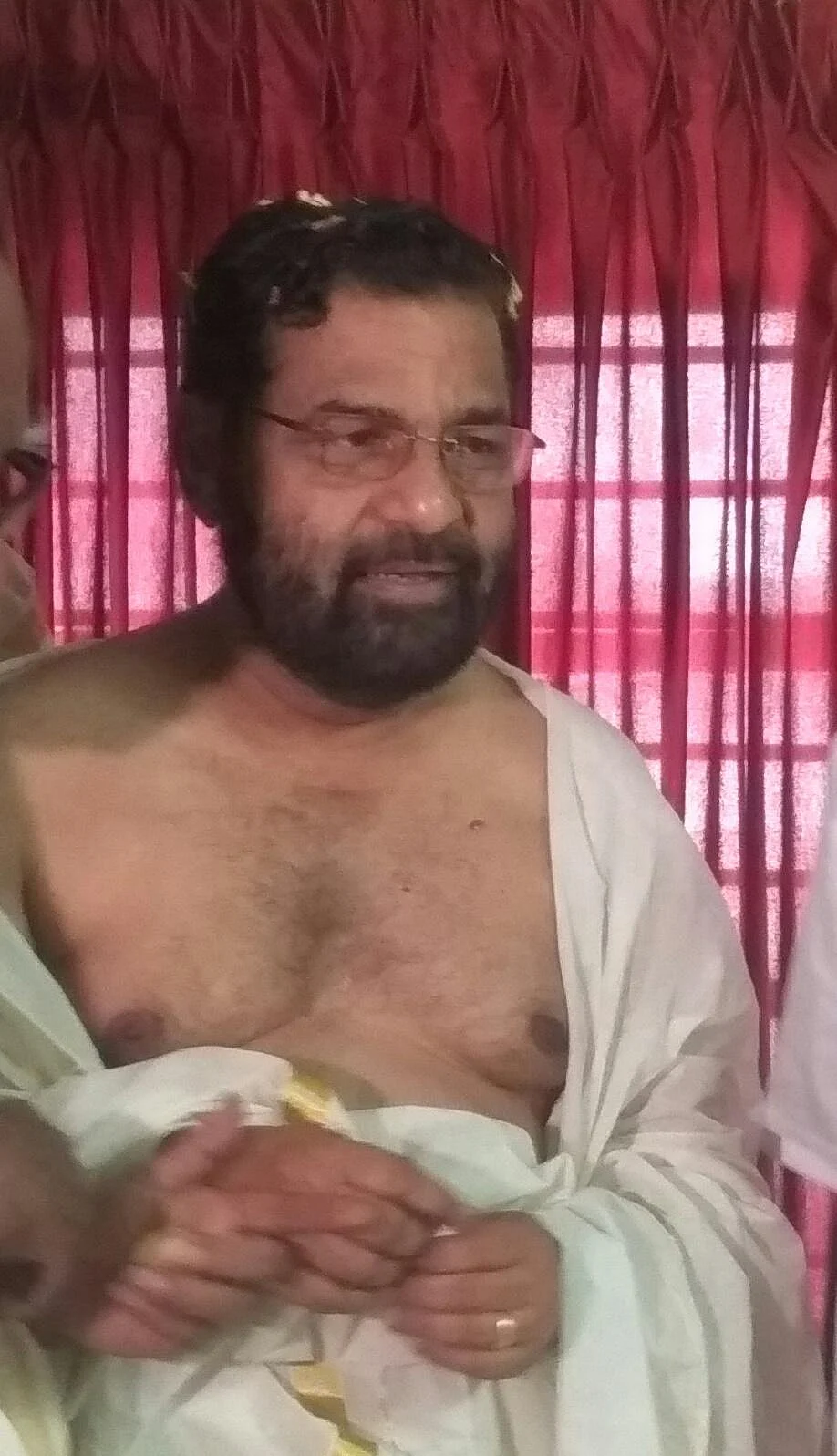 `உங்க அரசியலை வெளியே வெச்சிக்கோங்க!' - ஆர் .எஸ்.எஸ்ஸுக்கு எதிராக தேவசம் போர்டு அமைச்சர் ஆவேசம்