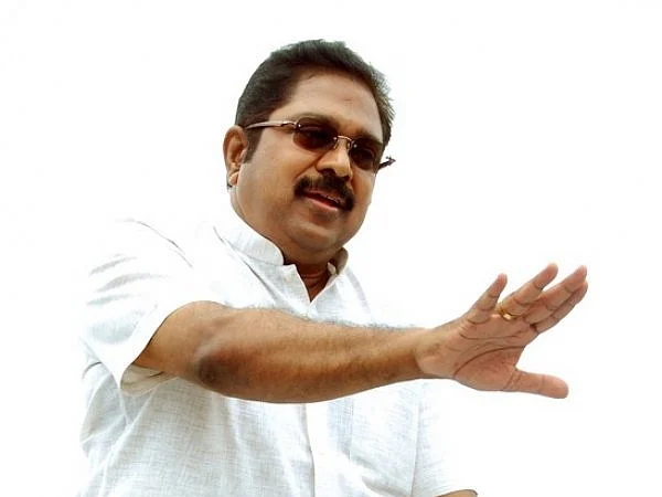 சசிகலா முடிவு; பா.ஜ.க பகை... கறார் காட்டிய அ.தி.மு.க! - திரிசங்கு நிலையில் தினகரன்