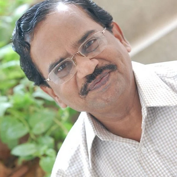 ''உங்கள் கட்சிக்கு ரஜினி பெயர் சூட்டுங்கள்!'' - தமிழருவி மணியனுக்கு நண்பரின் 'கோரிக்கை'!