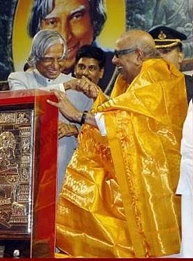 இந்திய திருநாடே அப்துல்கலாமை இழந்து நிற்கிறது: கருணாநிதி இரங்கல்