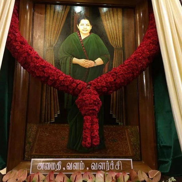 'ஜெயலலிதா படத்திறப்பு... சபாநாயகர் முறைகேடு?!' - சுட்டிக்காட்டுகிறார் ஜெ.அன்பழகன்