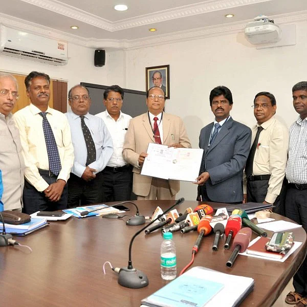 உயர்கல்வியை சிகரத்துக்குக் கொண்டுசெல்லும் முயற்சி!- அழகப்பா, காமராசர் பல்கலைக்கழகங்கள் ஒப்பந்தம்