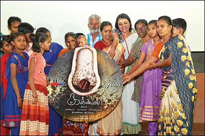 களத்தில் ஒரு காதல்!