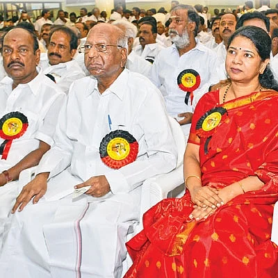 அண்ணாவாக மாறிய துரை! - அங்கும் நடந்தது ‘ஆட்சி’ மாற்றம்!