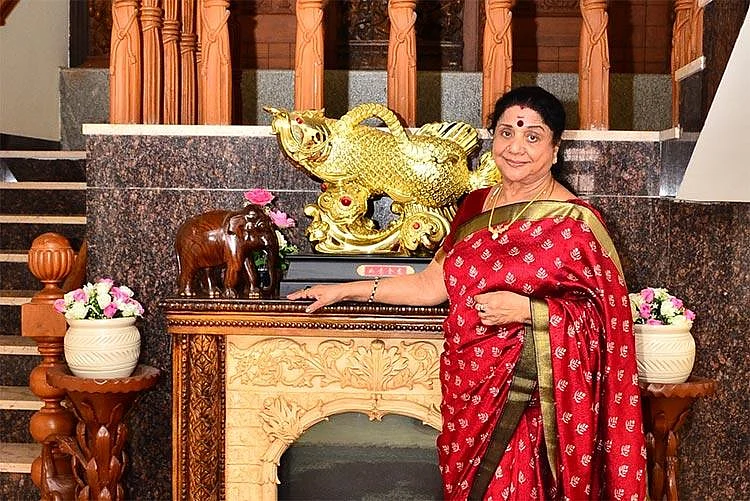 '' 'உடல் எடையைக் குறைக்க குளிர்ந்த நீரில் குளிக்கிறேன்' என்பார் தேவிகா!" - விஜயகுமாரி #DevikaMemories