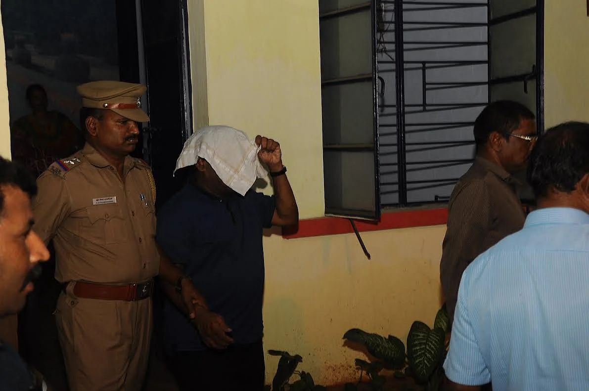 6 கோடி ரூபாய் மோசடி செய்ததாக மதபோதகர் கைது!
